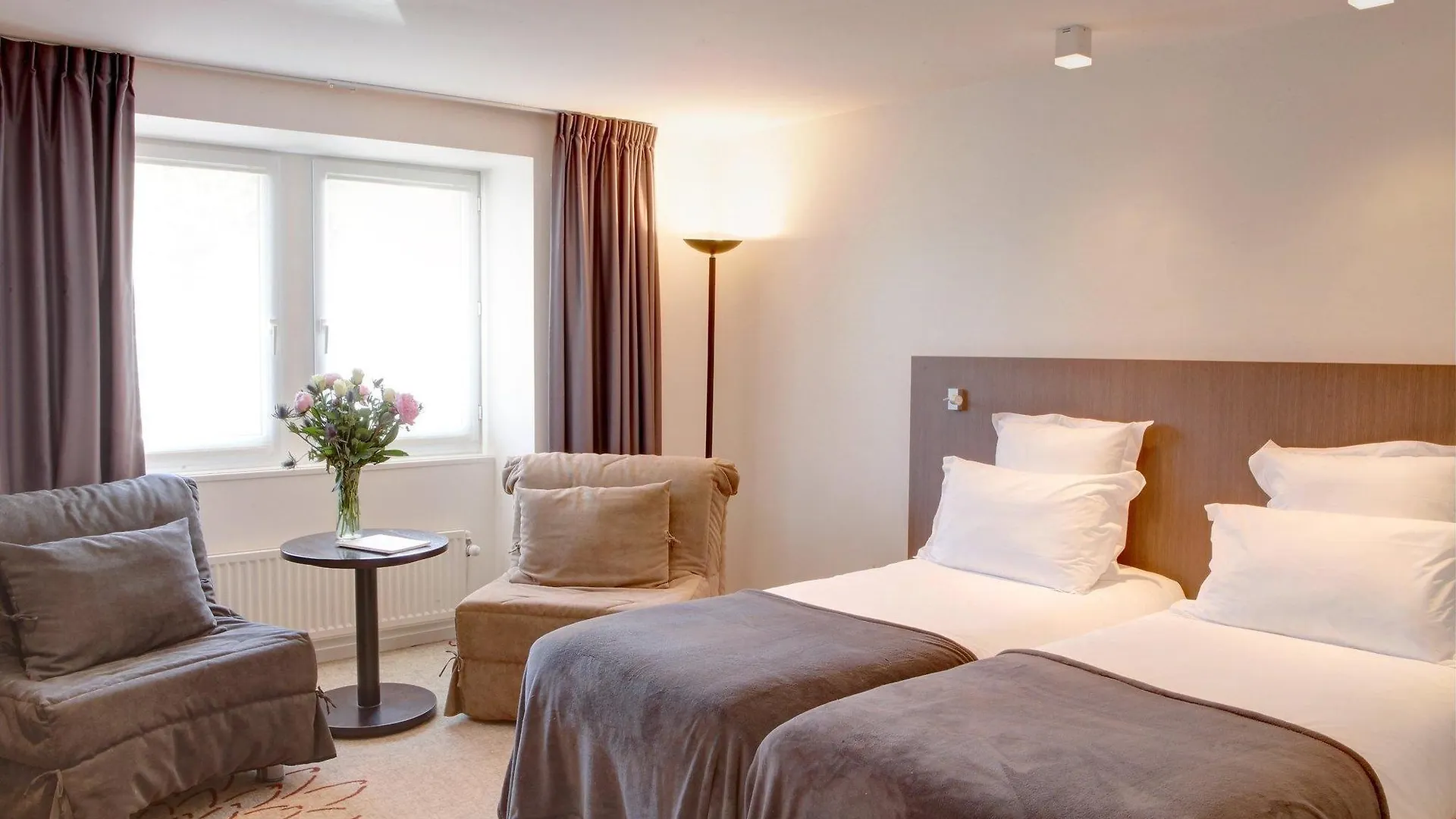 ***  ביניק Hotel Le Benhuyc צרפת